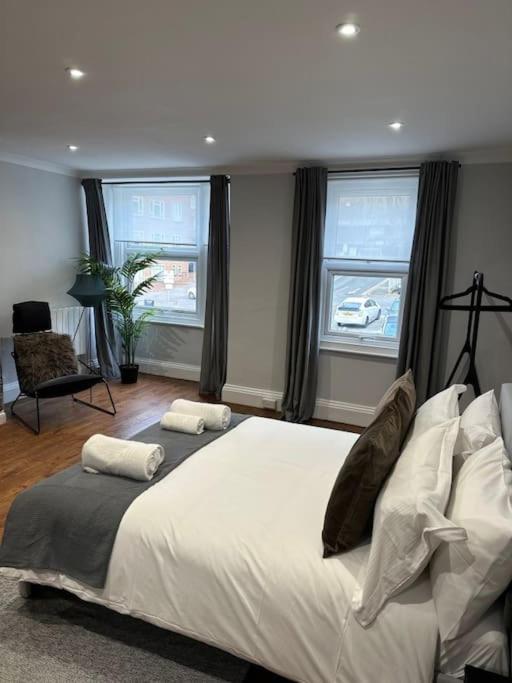 High Wycombe Centre- 2 Bed Flat Exterior foto